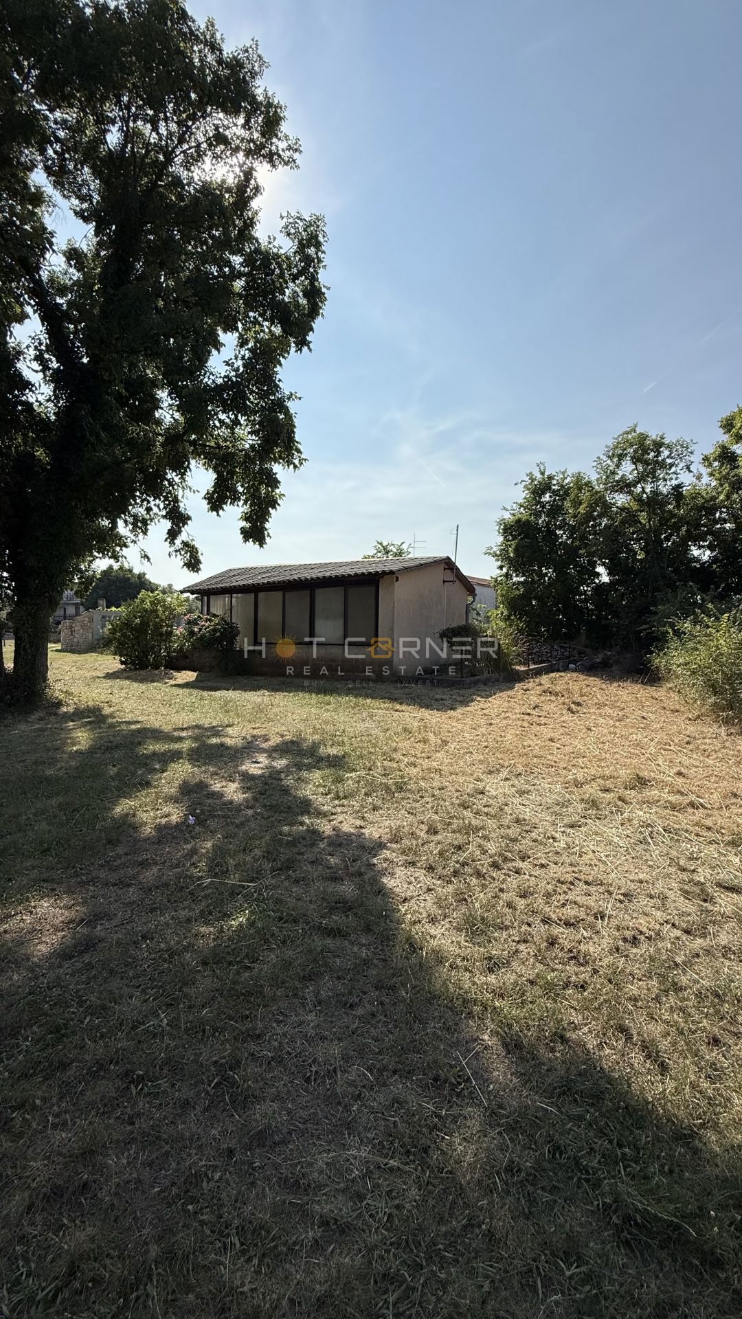 Casa in pietra istriana con terreno edificabile 