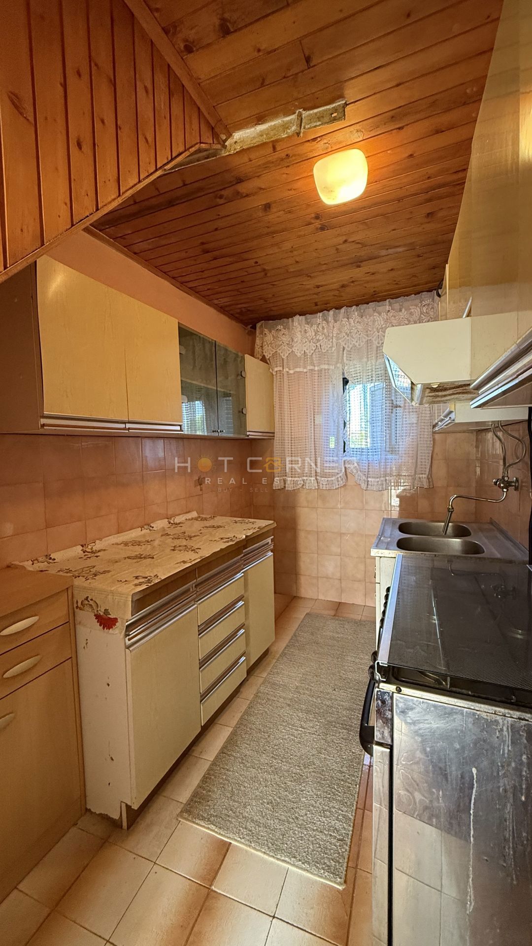 Casa in pietra istriana con terreno edificabile 