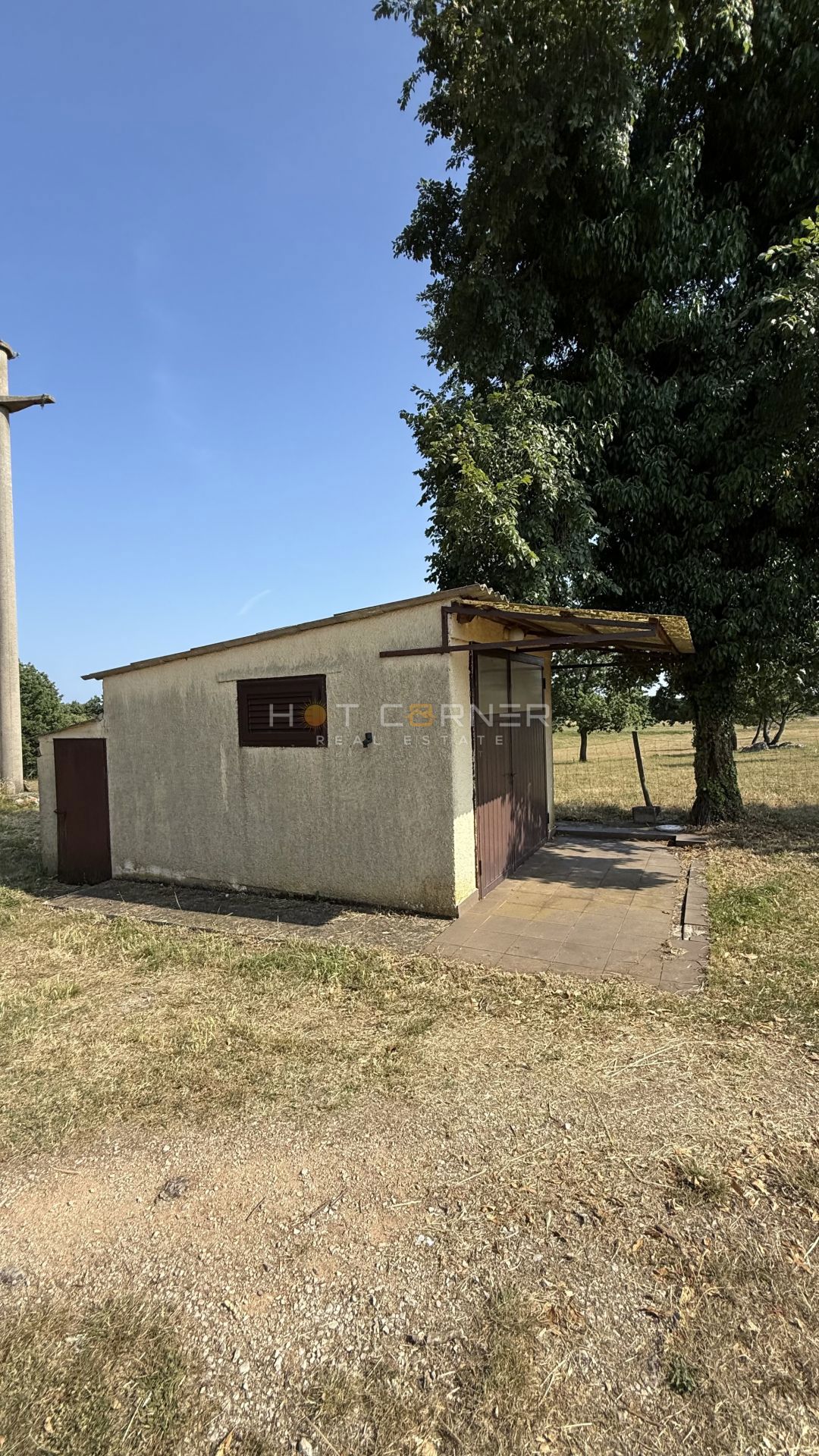 Casa in pietra istriana con terreno edificabile 