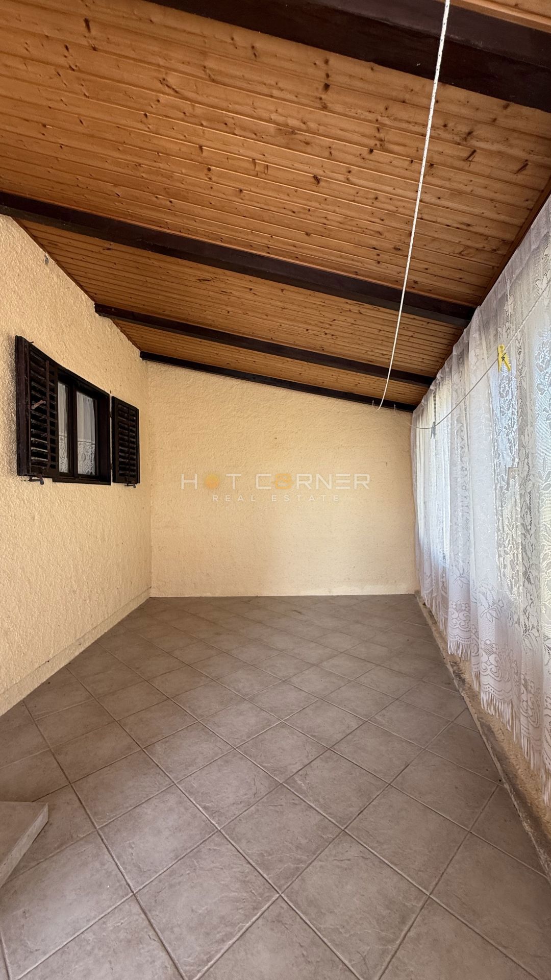 Casa in pietra istriana con terreno edificabile 