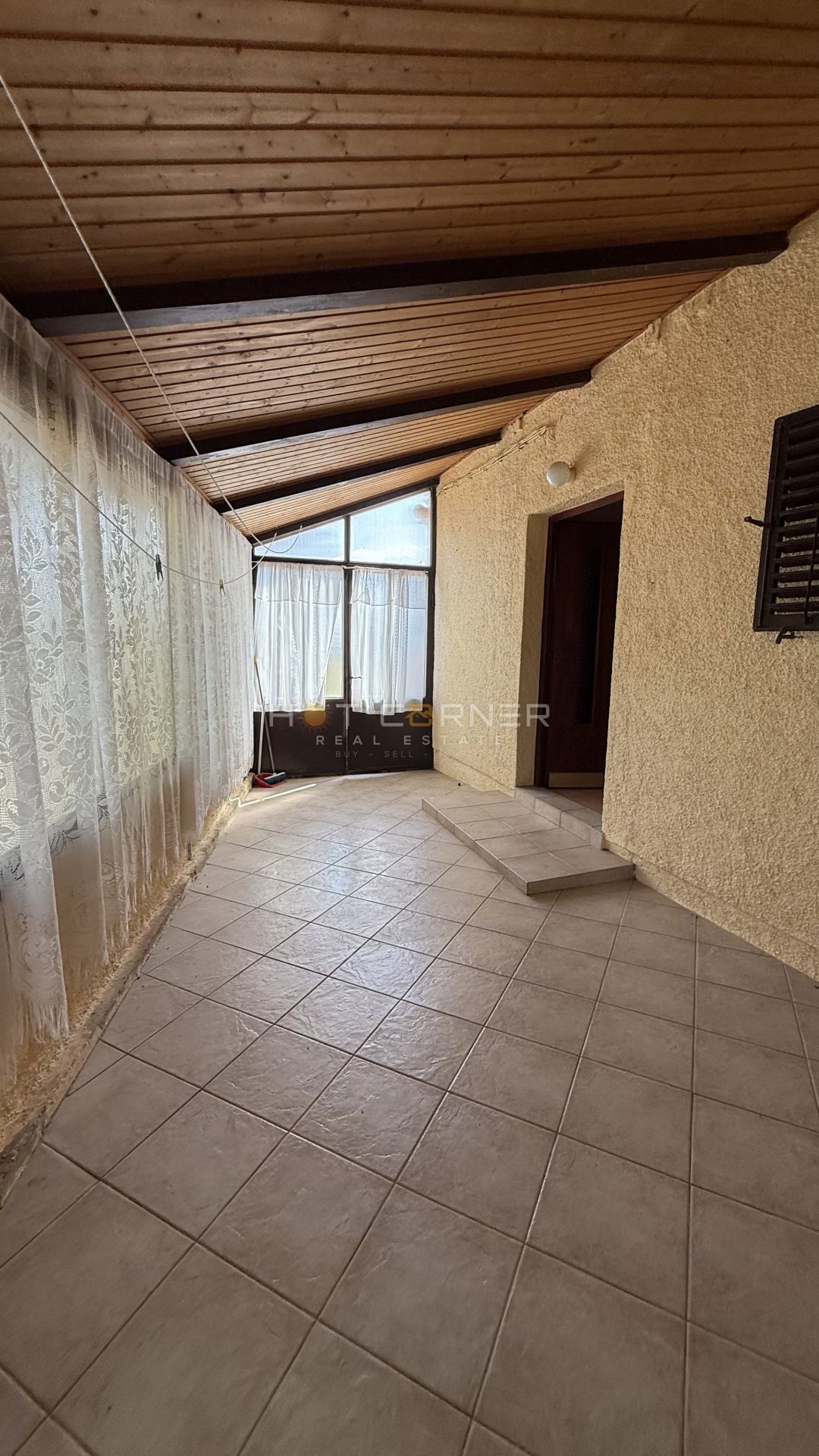 Casa in pietra istriana con terreno edificabile 