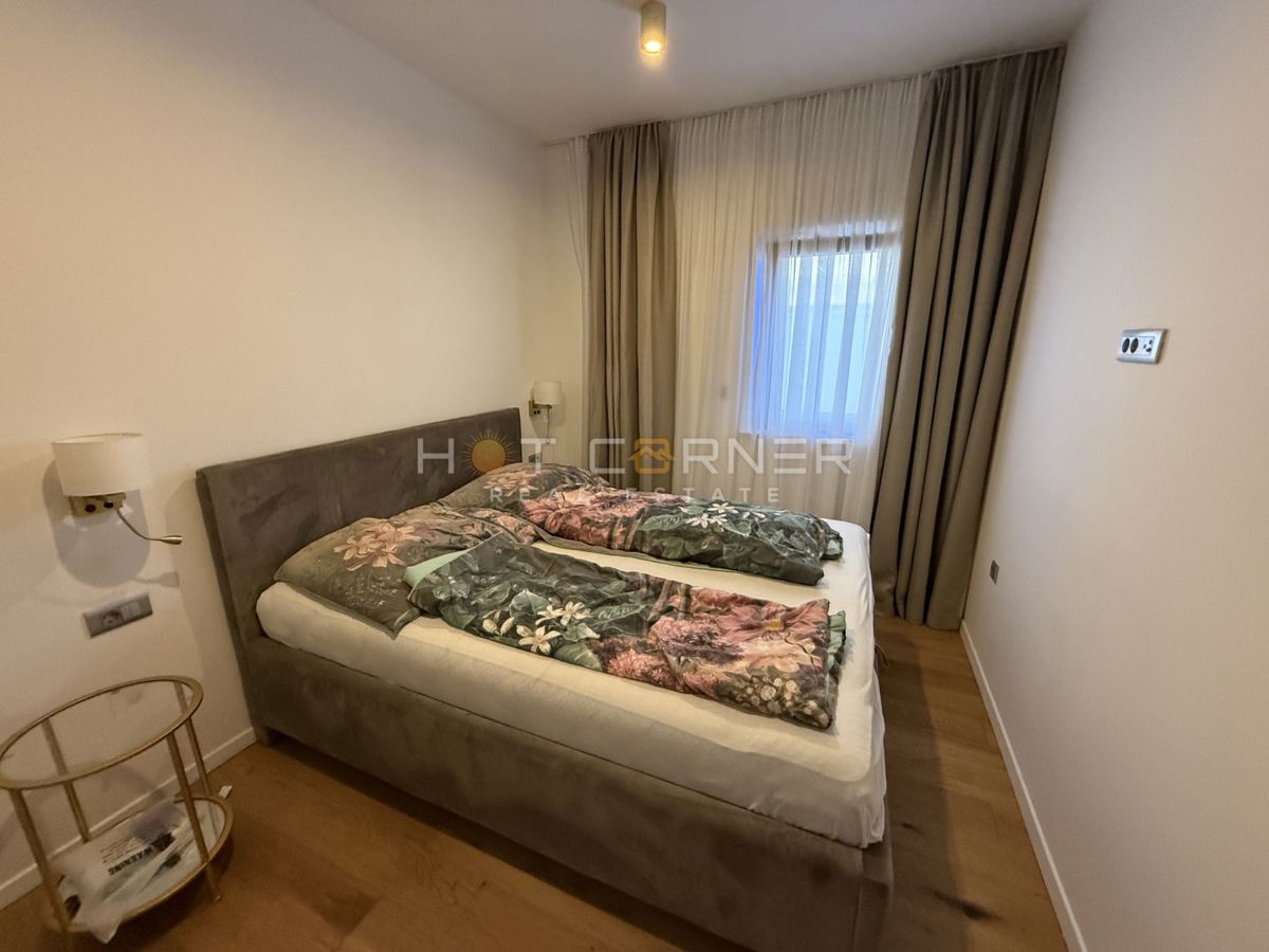 Pola, appartamento di lusso con piscina a 2 km dalla spiaggia