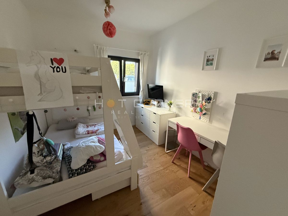 Pola, appartamento di lusso con piscina a 2 km dalla spiaggia