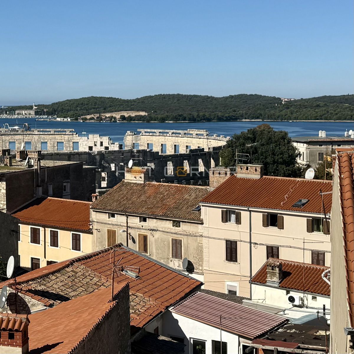 Appartamento con vista mare, ottimo prezzo!