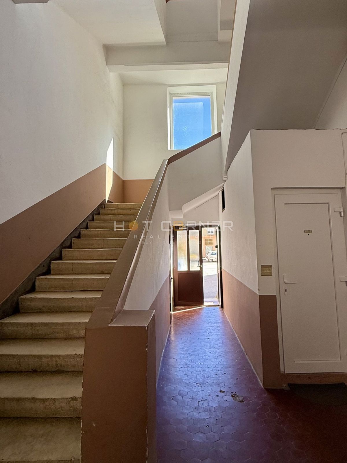 Appartamento con vista mare, ottimo prezzo!