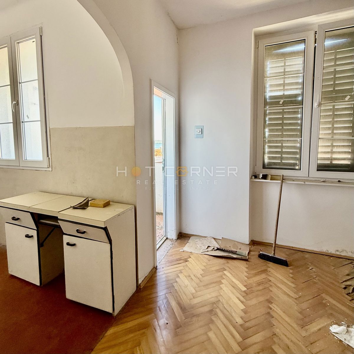 Appartamento con vista mare, ottimo prezzo!