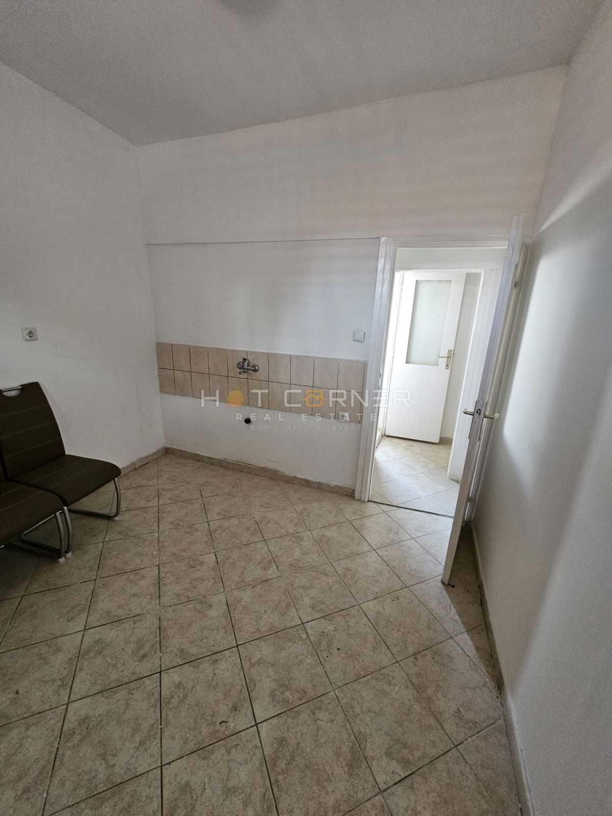 Fascino Austro-Ungarico in Vecchia Pola – 75 m², 3° Piano