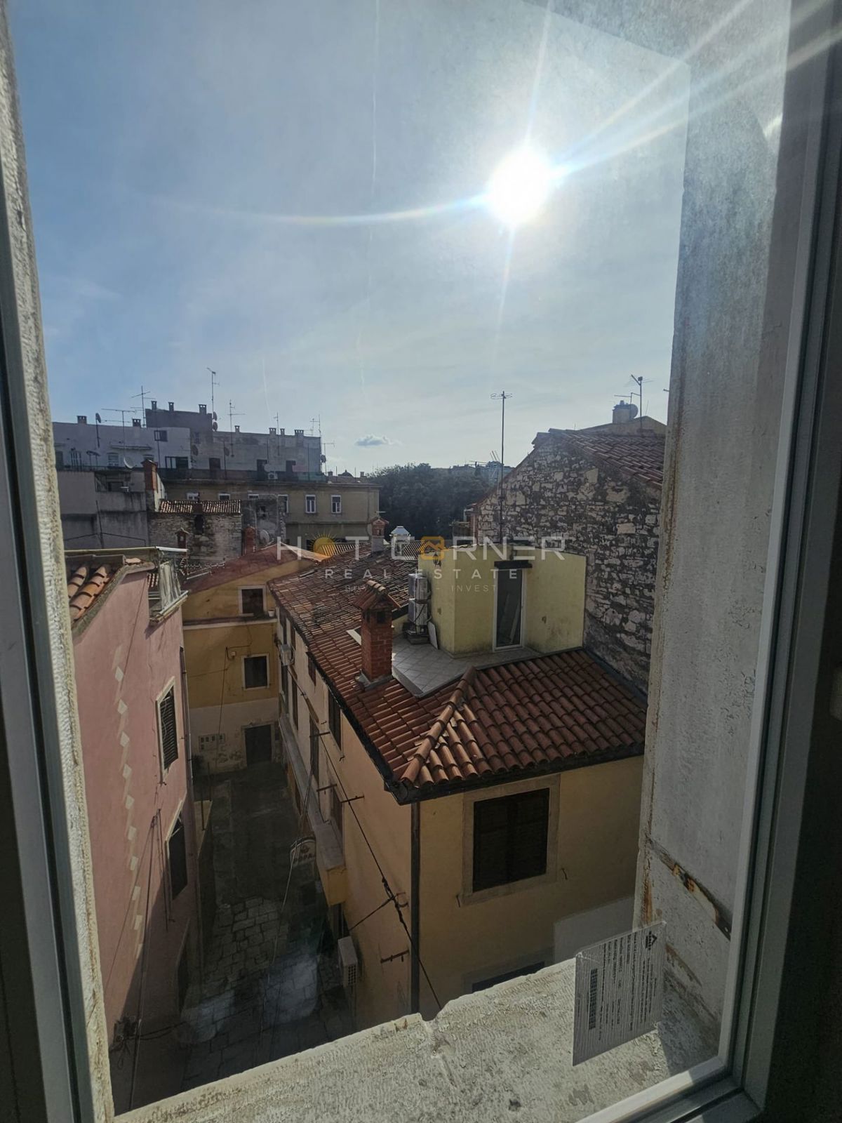 Fascino Austro-Ungarico in Vecchia Pola – 75 m², 3° Piano