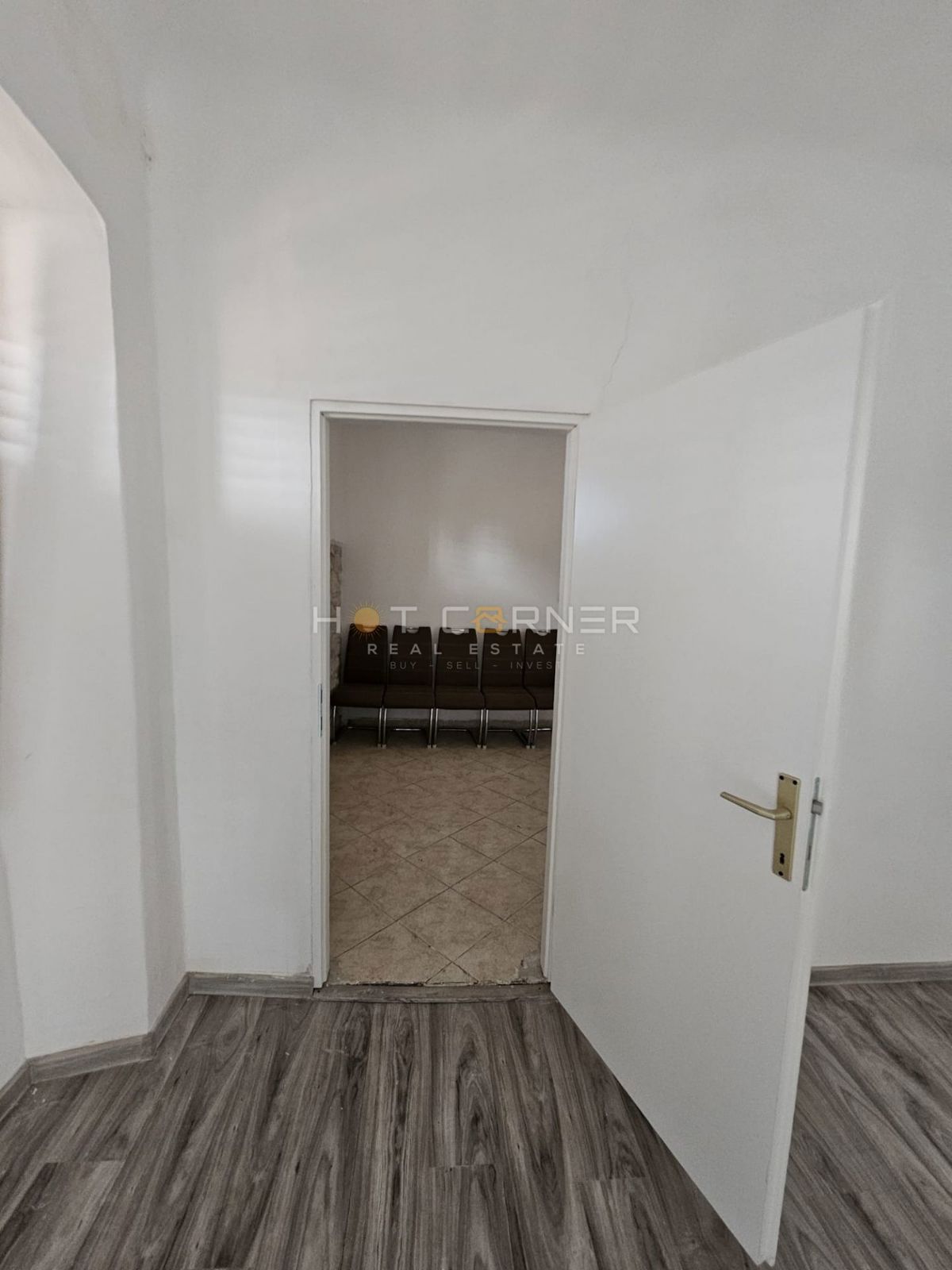 Fascino Austro-Ungarico in Vecchia Pola – 75 m², 3° Piano