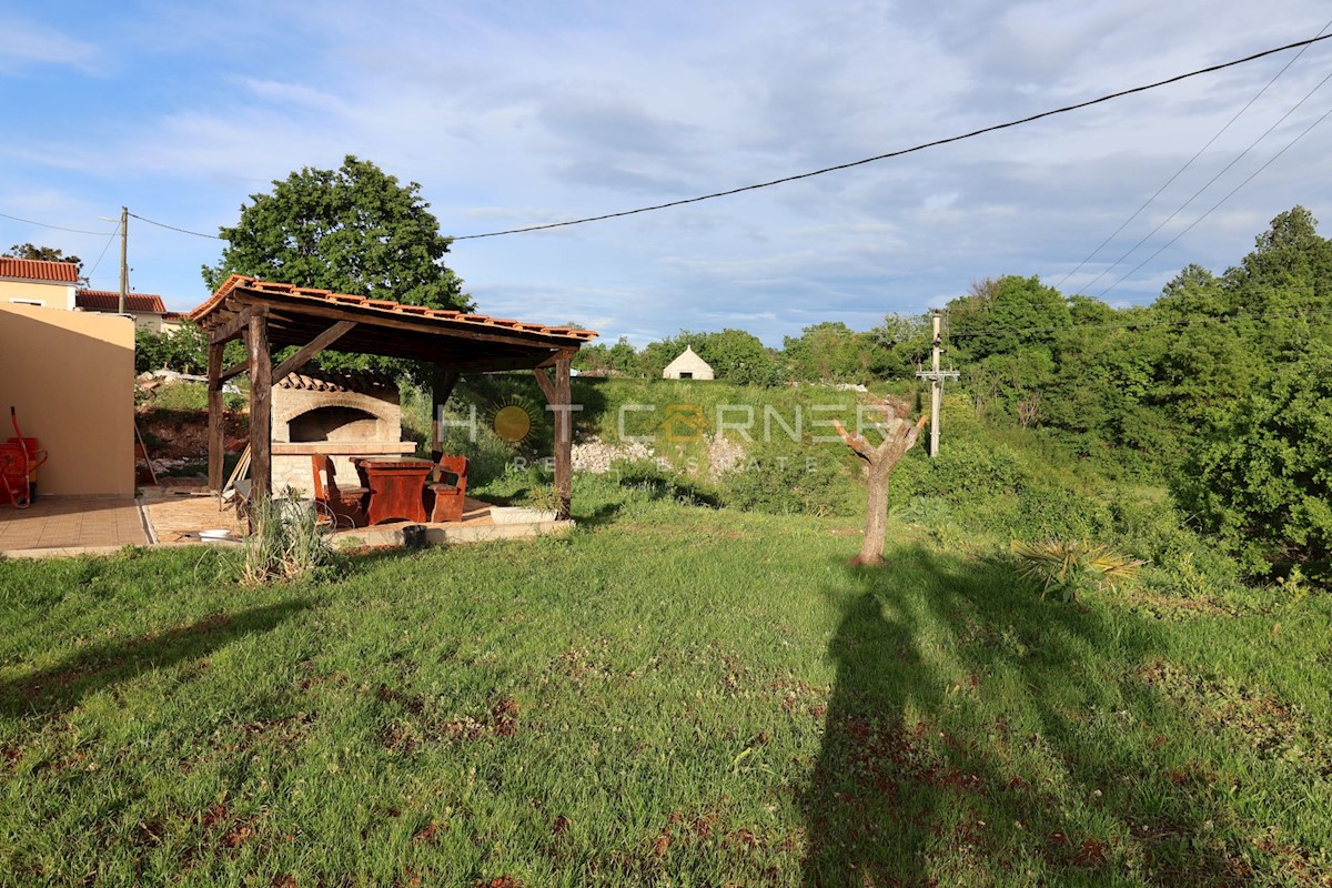 Terreno Štokovci, Svetvinčenat, 1.200m2