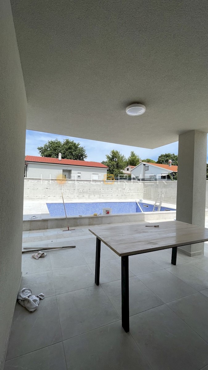 NUOVO! Pomer, villa con piscina, 3 camere da letto