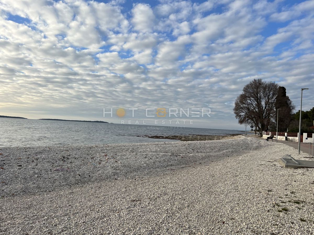 Fažana, a 50 m dalla spiaggia, appartamento di lusso con piscina, vista mare