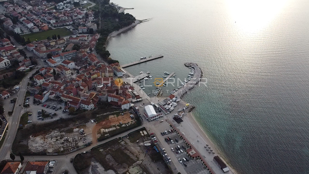 Fažana, a 50 m dalla spiaggia, appartamento di lusso con piscina, vista mare