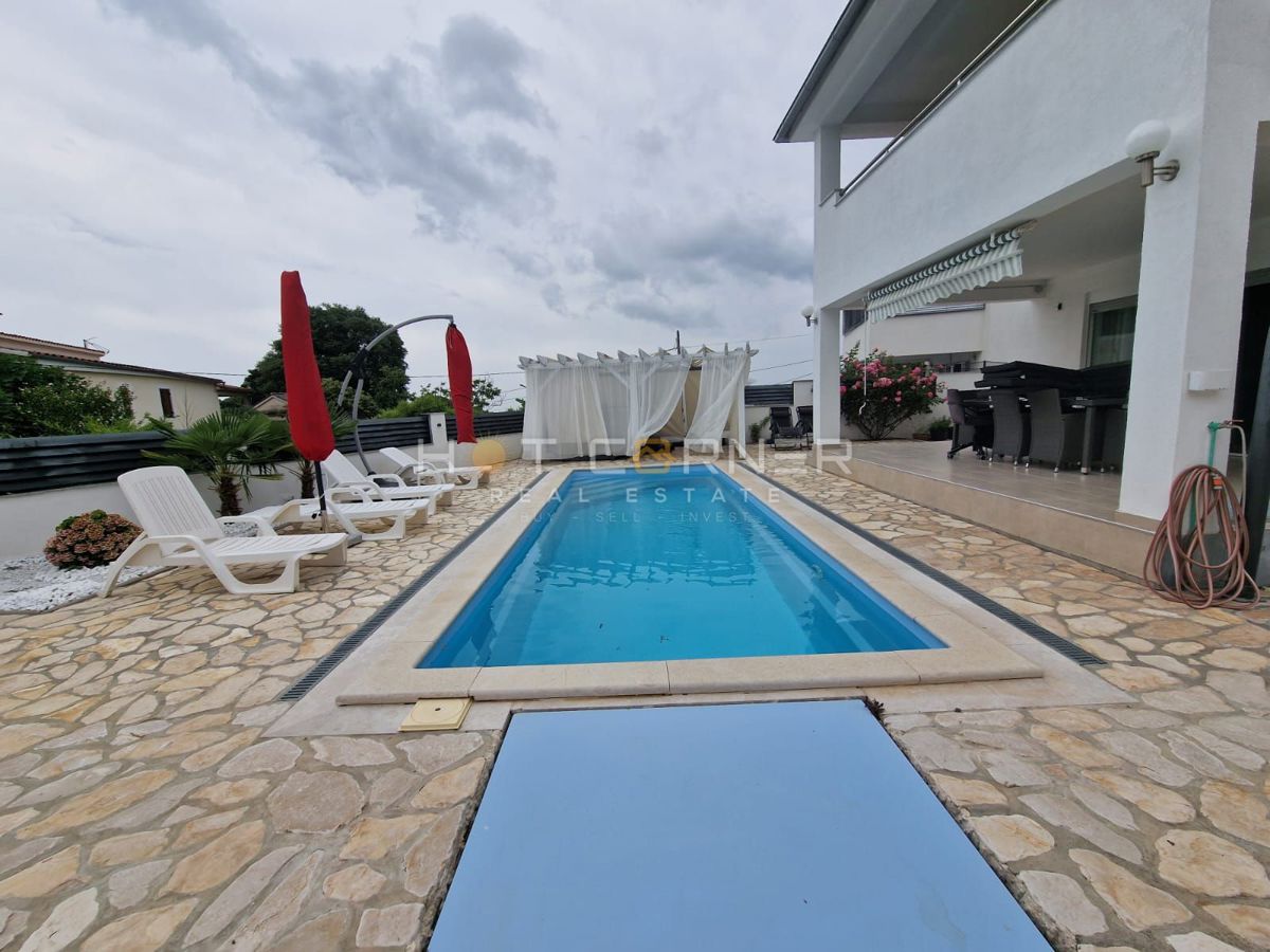 Casa Krnica, Marčana, 170m2