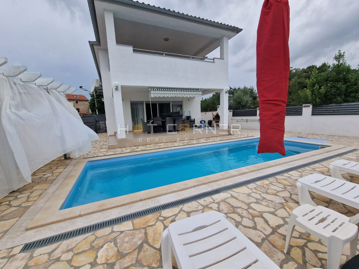 Casa Krnica, Marčana, 170m2