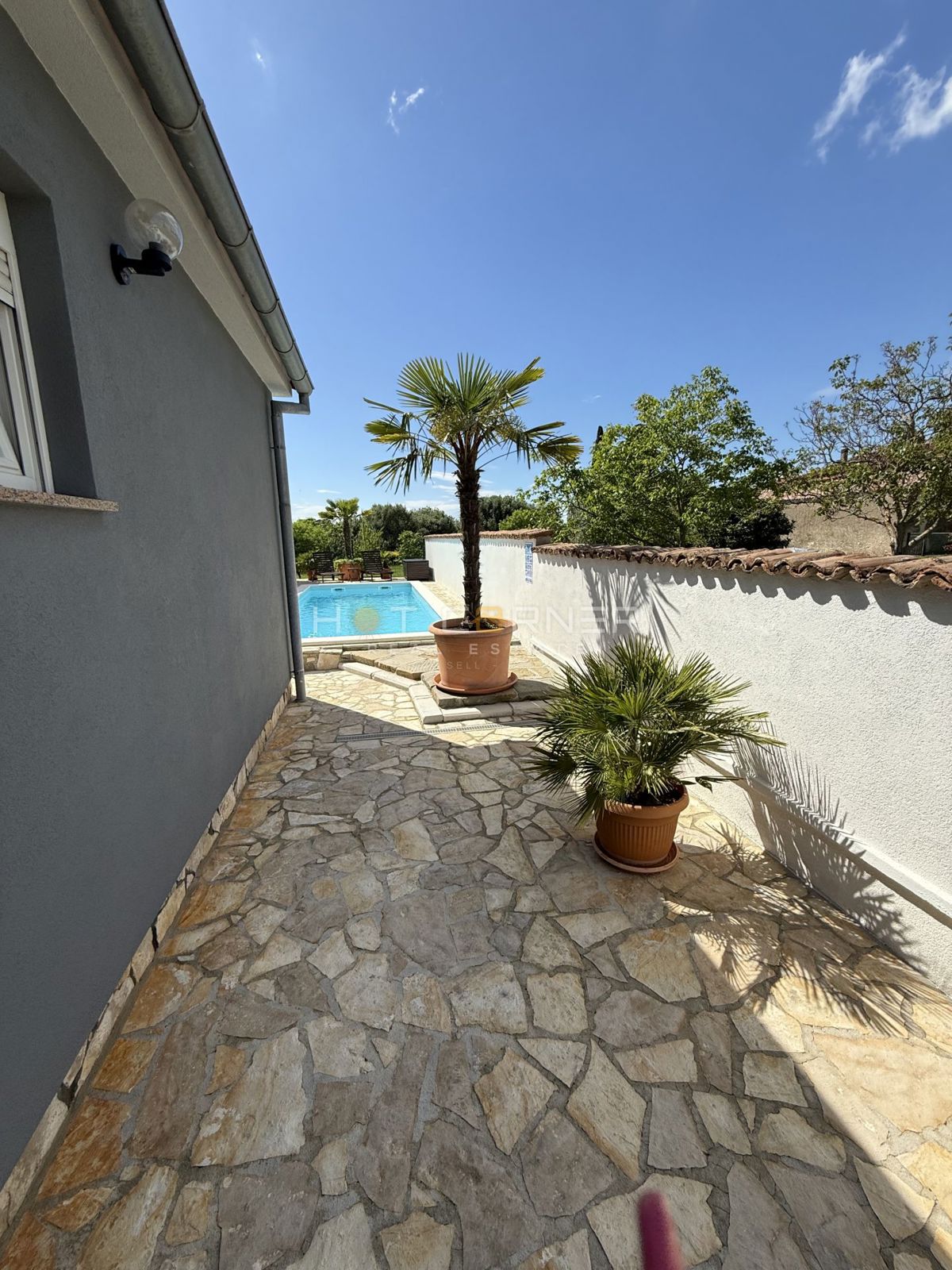 Pola, 2 case con piscina, 2 km dalla spiaggia, 3 km dal centro di Pola!