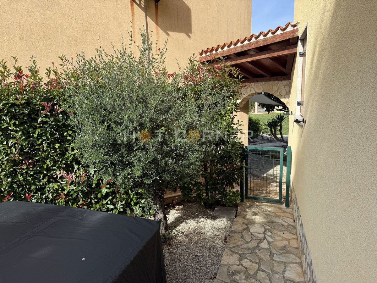 Appartamento di lusso con jacuzzi, a 5 minuti dalla spiaggia