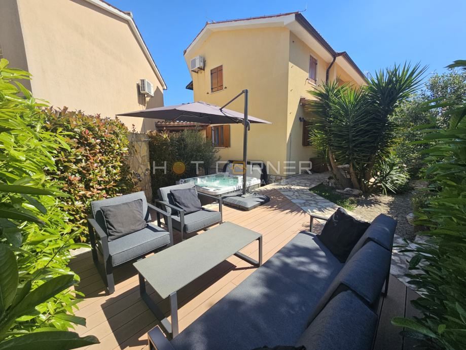 Appartamento di lusso con jacuzzi, a 5 minuti dalla spiaggia