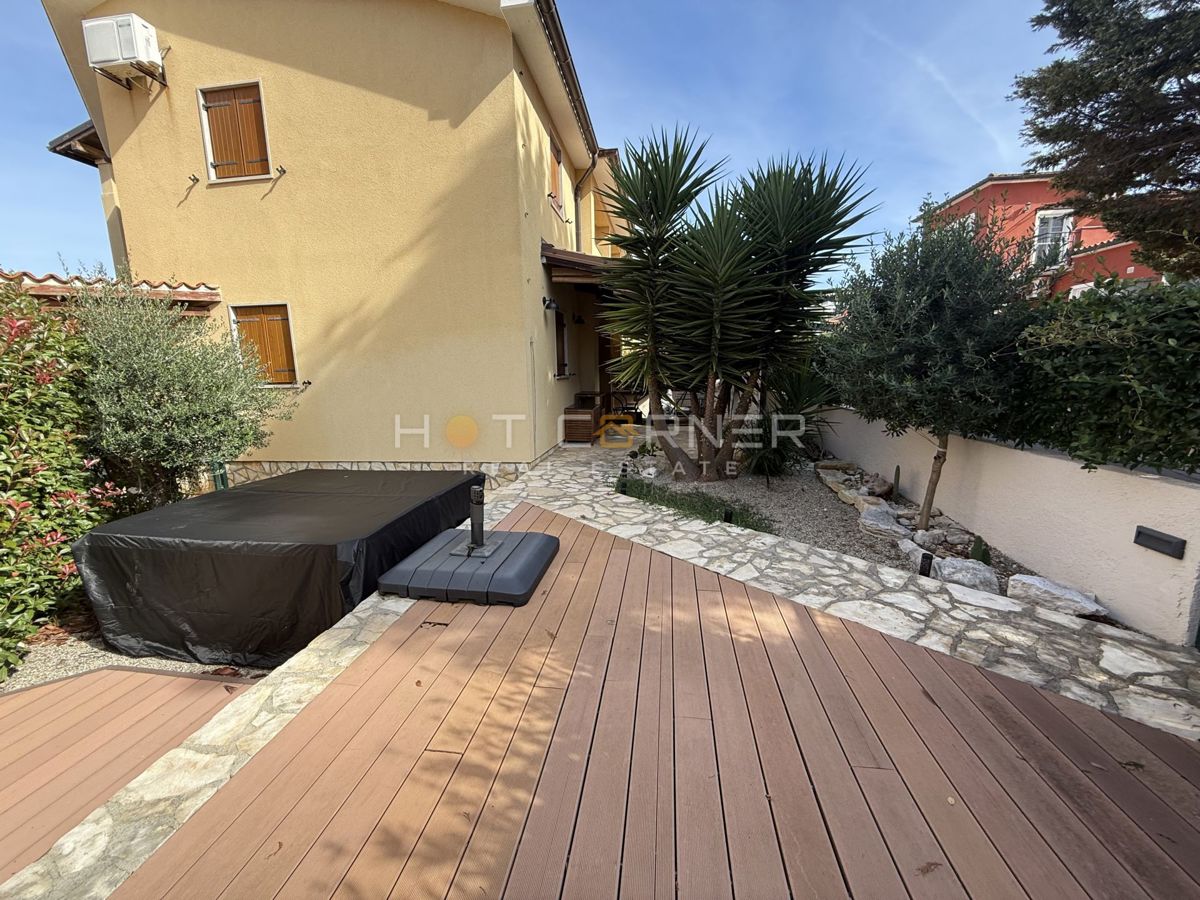 Appartamento di lusso con jacuzzi, a 5 minuti dalla spiaggia