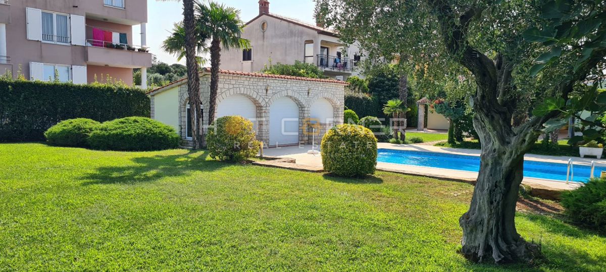 Terreno edificabile Pomer, Medulin, 900m2