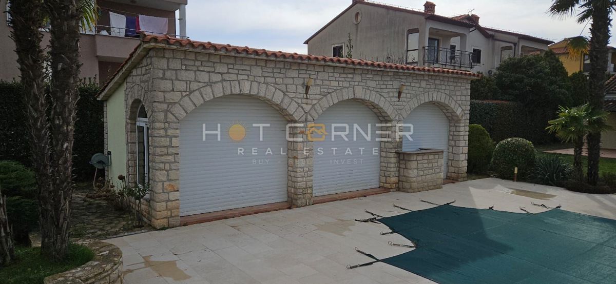 Terreno edificabile Pomer, Medulin, 900m2