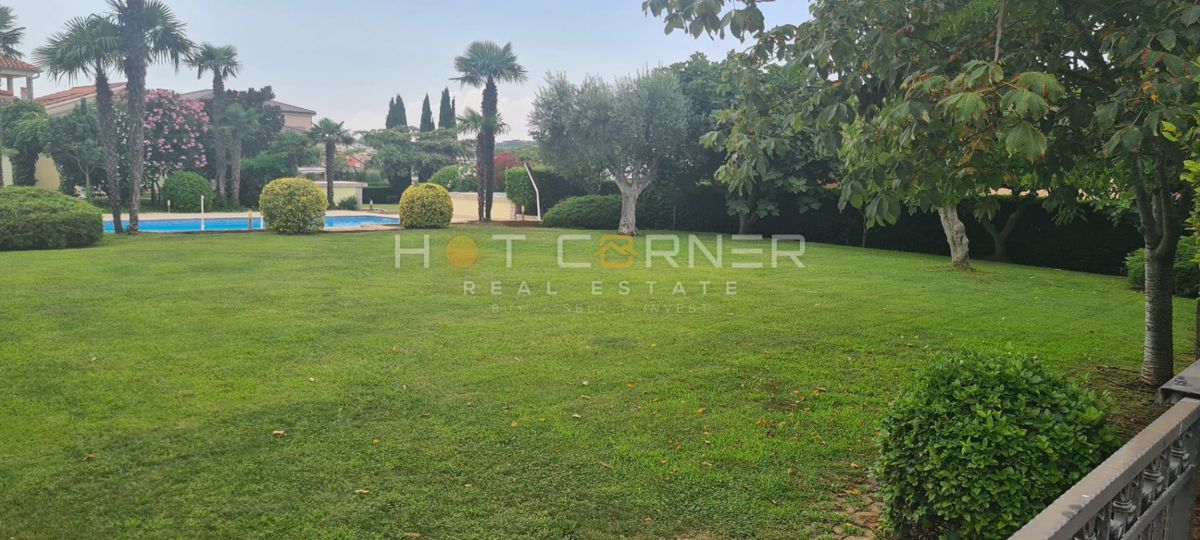 Terreno edificabile Pomer, Medulin, 900m2