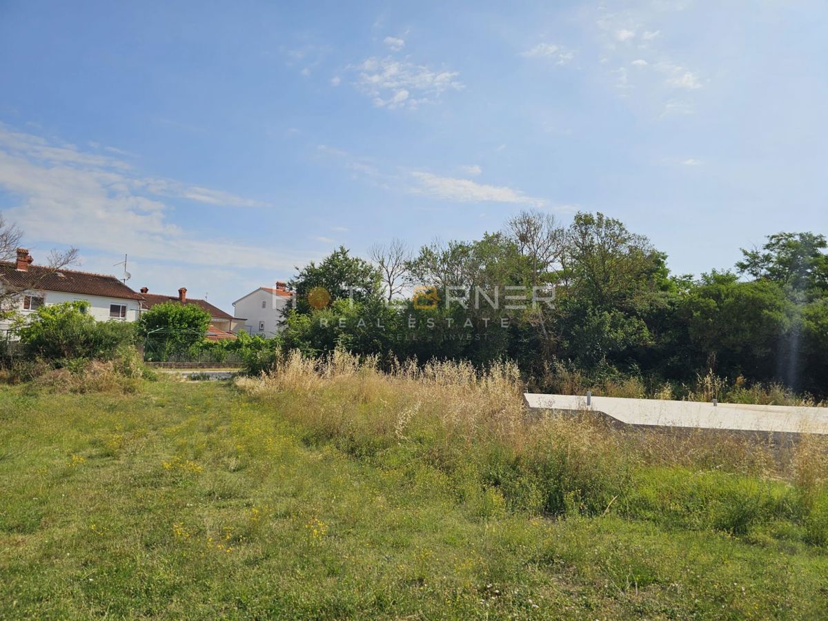 Occasione unica – Villa moderna con piscina e giardino a Valdebek, Pola