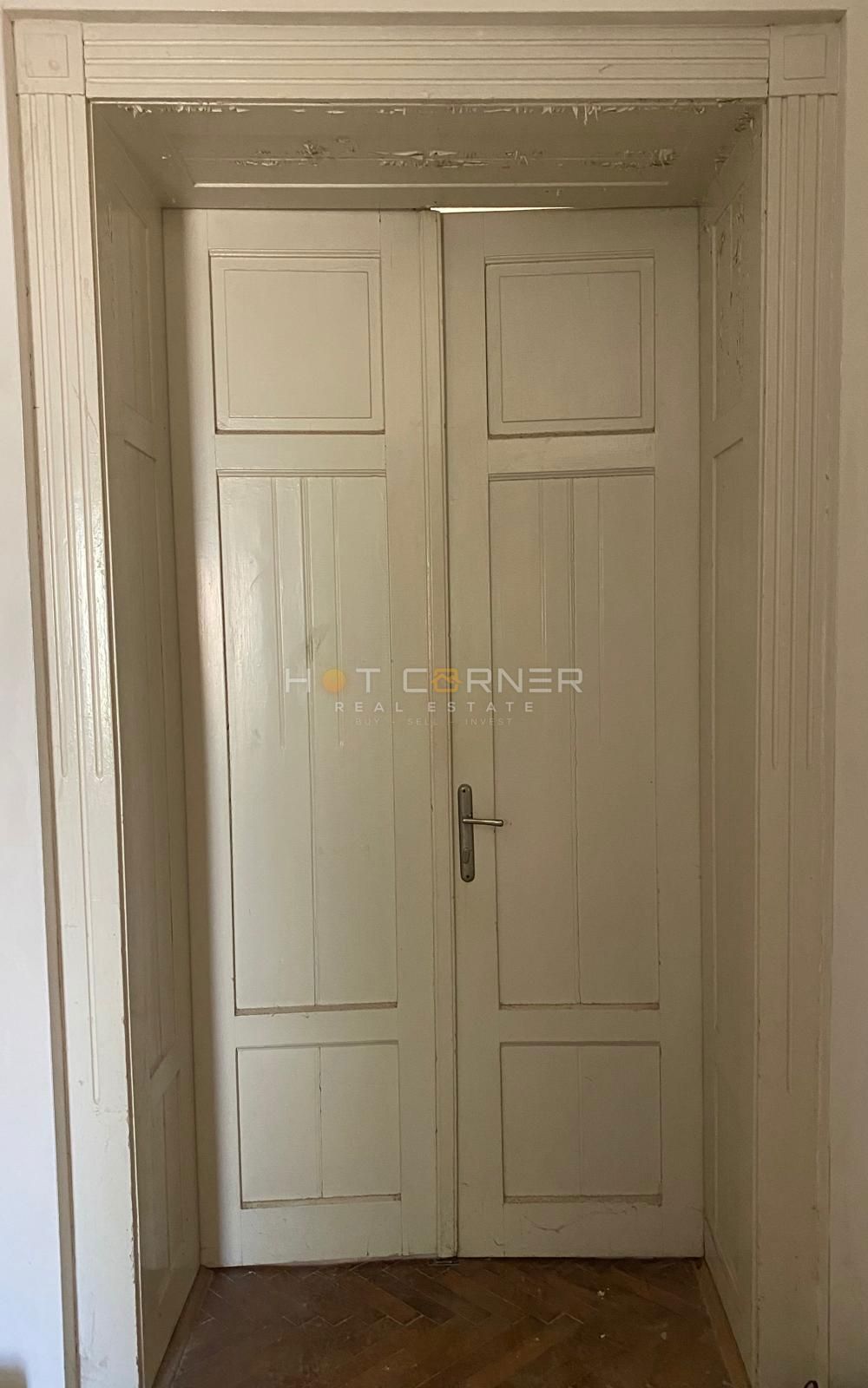 Pola, villa austro-ungarica in posizione top, ideale per boutique hotel o villa familiare di lusso