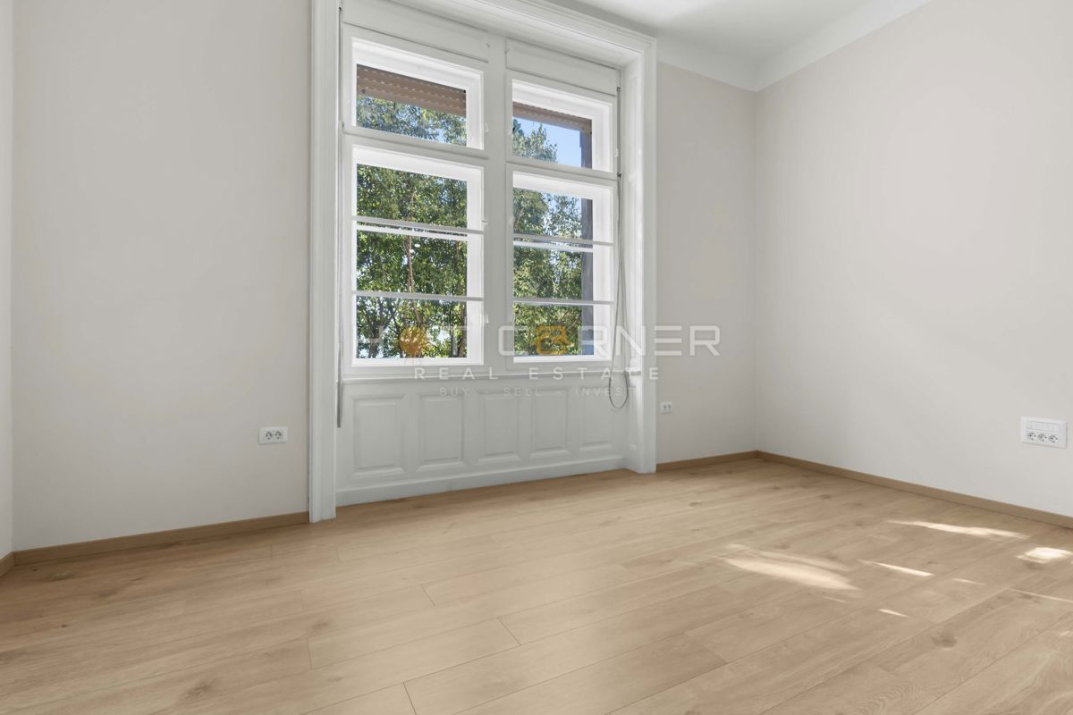 Appartamento elegante in Villa Minz, 147 m², vista mare