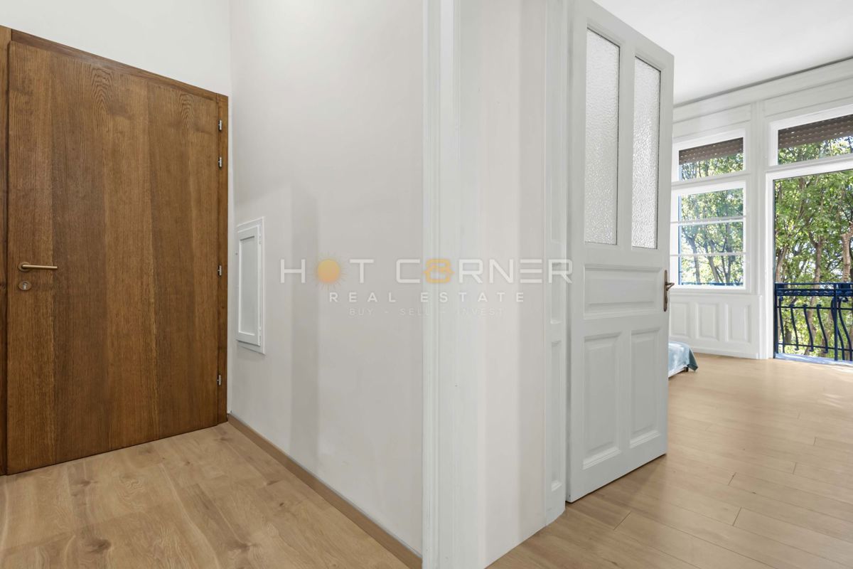 Appartamento elegante in Villa Minz, 147 m², vista mare