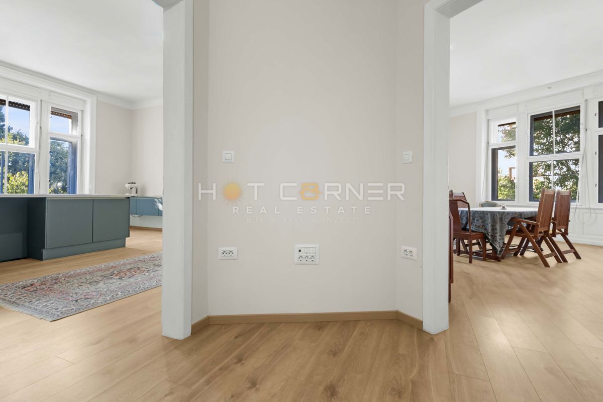 Appartamento elegante in Villa Minz, 147 m², vista mare