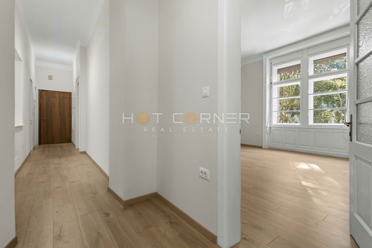 Appartamento elegante in Villa Minz, 147 m², vista mare