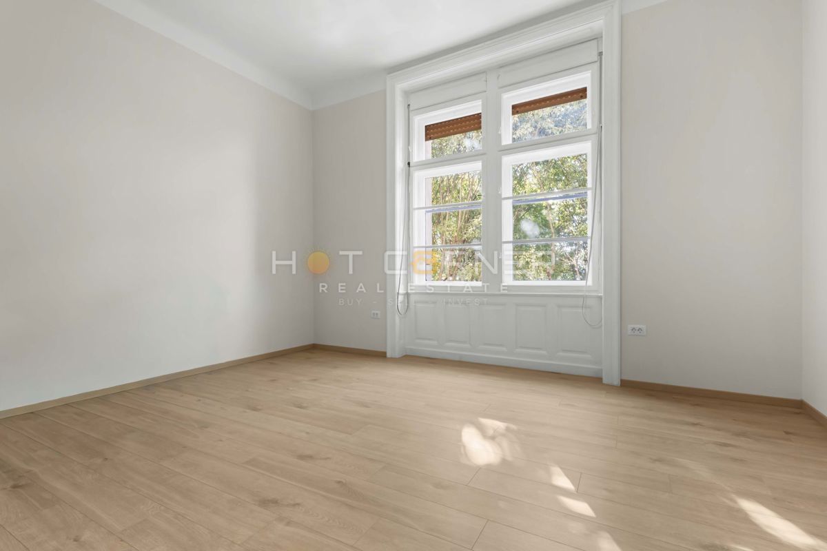 Appartamento elegante in Villa Minz, 147 m², vista mare