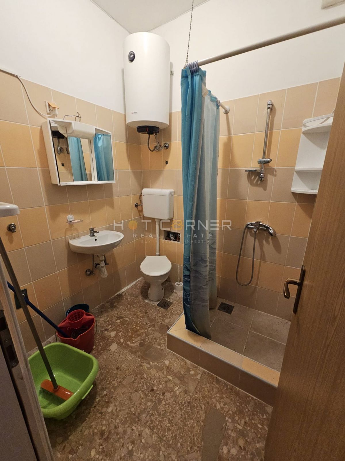 Casa con Tre Appartamenti e Vista Mare – Ližnjan