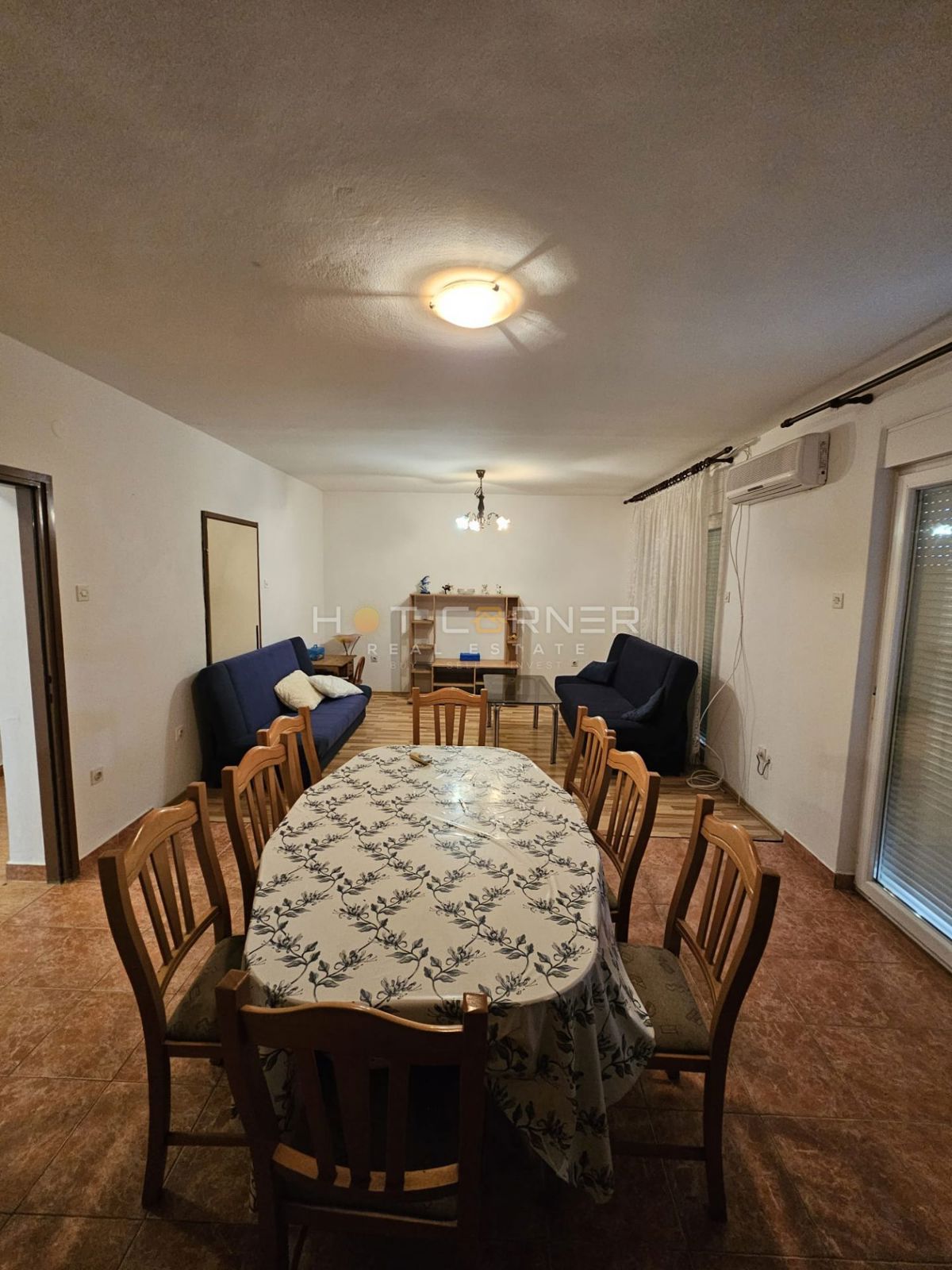 Casa con Tre Appartamenti e Vista Mare – Ližnjan