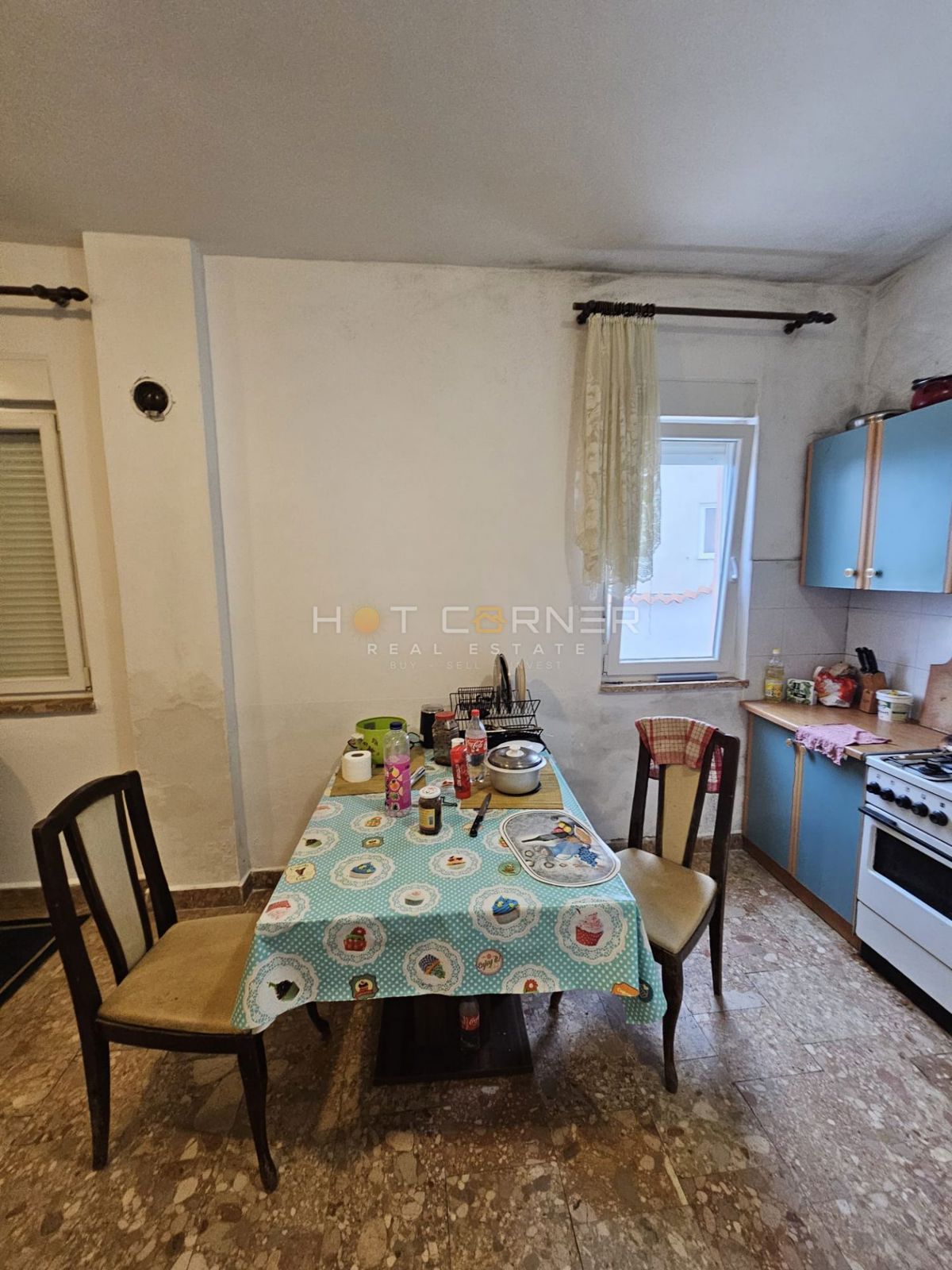 Casa con Tre Appartamenti e Vista Mare – Ližnjan