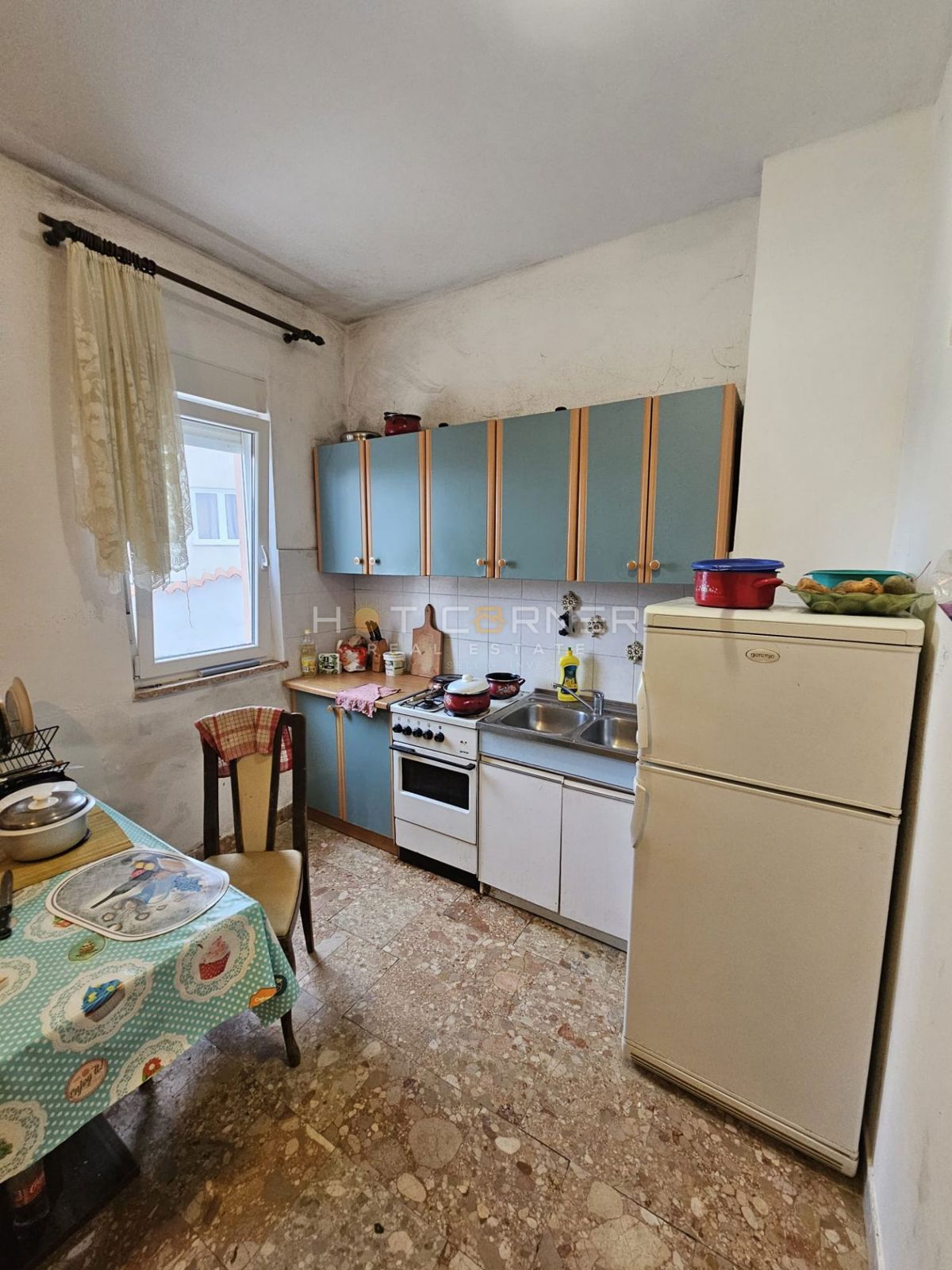 Casa con Tre Appartamenti e Vista Mare – Ližnjan