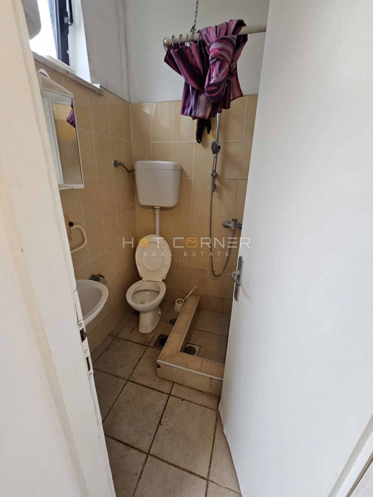 Casa con Tre Appartamenti e Vista Mare – Ližnjan