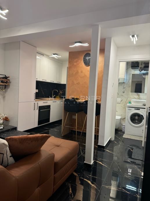 POLA - CENTRO STORICO | APPARTAMENTO MONOLOCALE DI LUSSO CON TERRAZZA | 28 m²