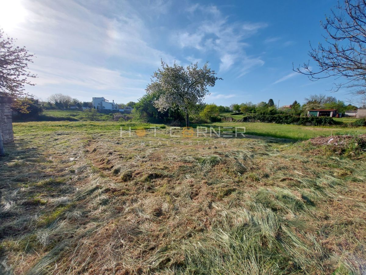 Terreno Svetvinčenat, 430m2