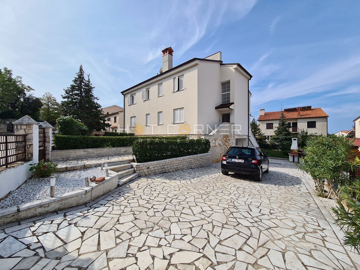 Casa Pješčana Uvala, Medulin, 450m2