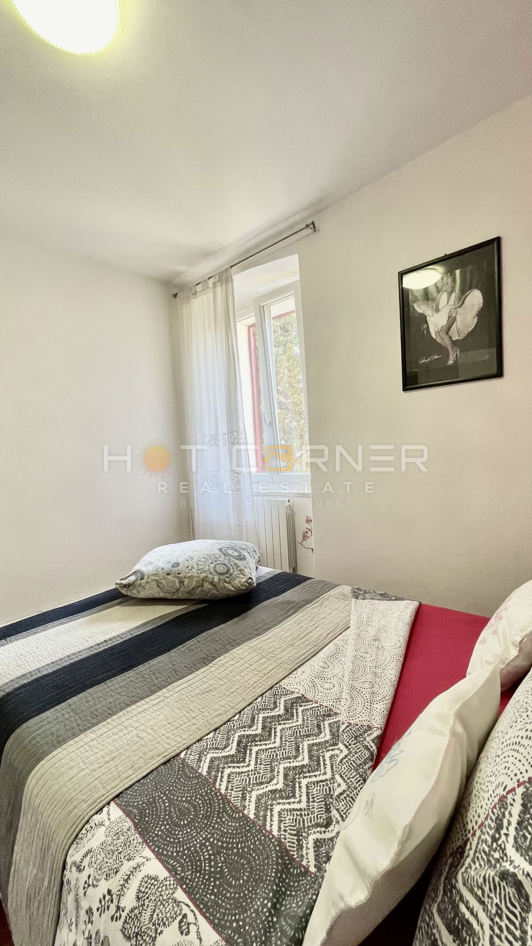 Appartamento con 2 camere da letto con parcheggio, centro di Pola