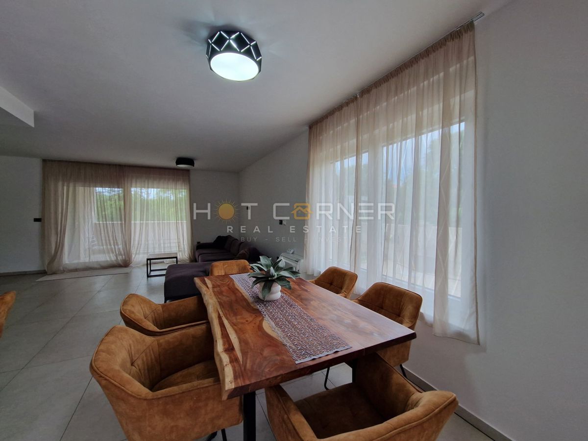 Appartamento Štinjan, Pula, 145m2