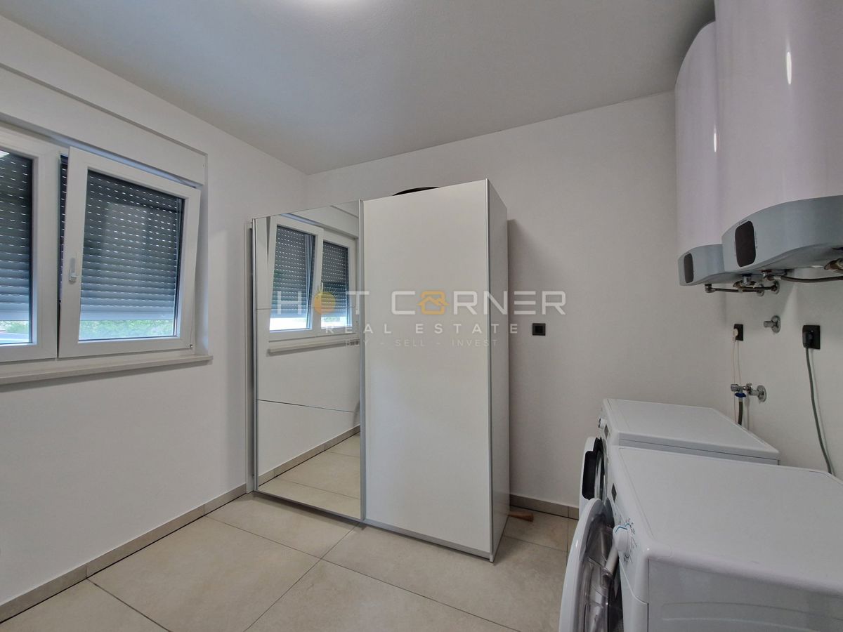 Appartamento Štinjan, Pula, 145m2