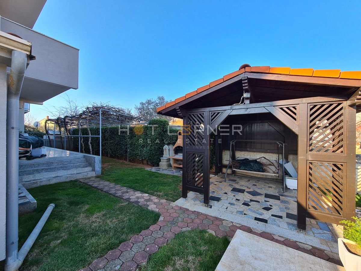 Casa Valdebek, Pula, 450m2