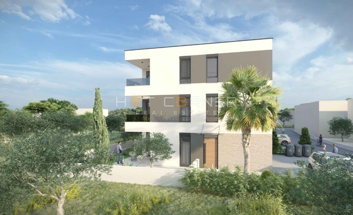 Štinjan, penthouse, 3 camere, ampia terrazza, vista mare, a 3 minuti in auto dalla spiaggia di Puntižela!