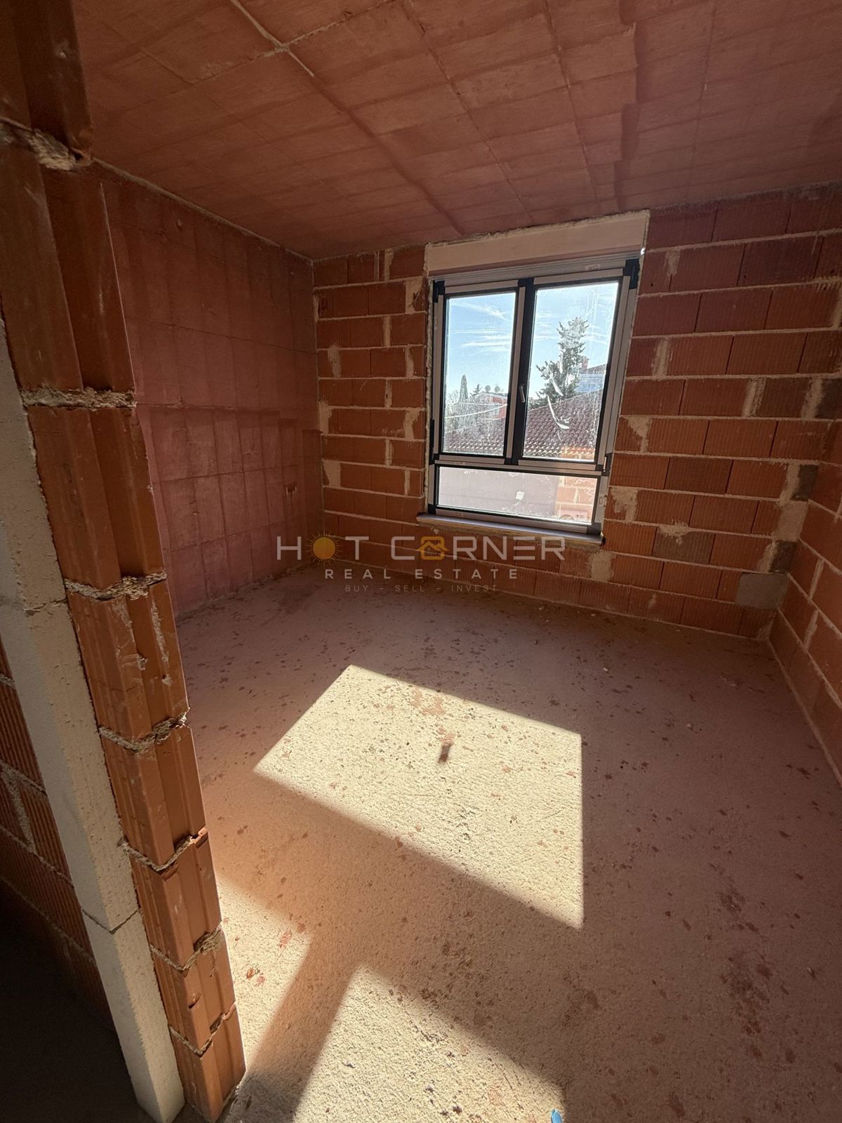 Štinjan, penthouse, 3 camere, ampia terrazza, vista mare, a 3 minuti in auto dalla spiaggia di Puntižela!