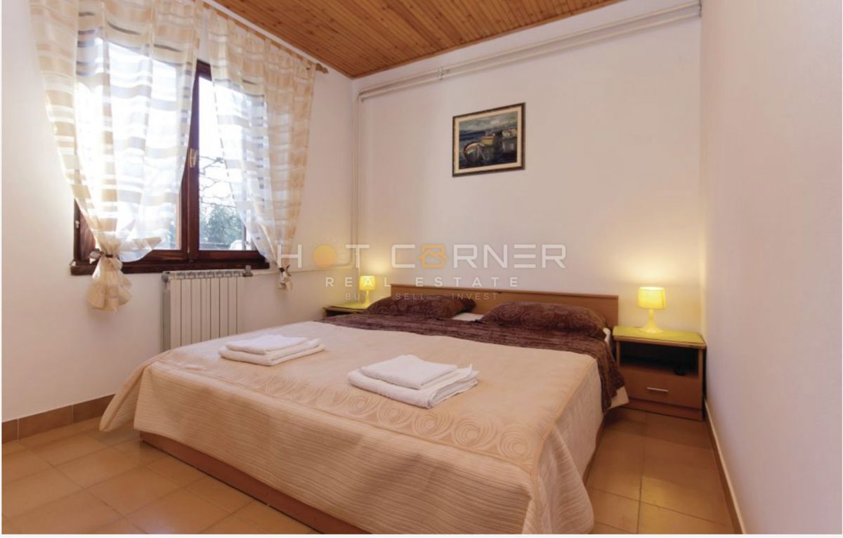 Affascinante Casa in Pietra, Šišan, 1500 m² di Giardino, Taverna Tradizionale