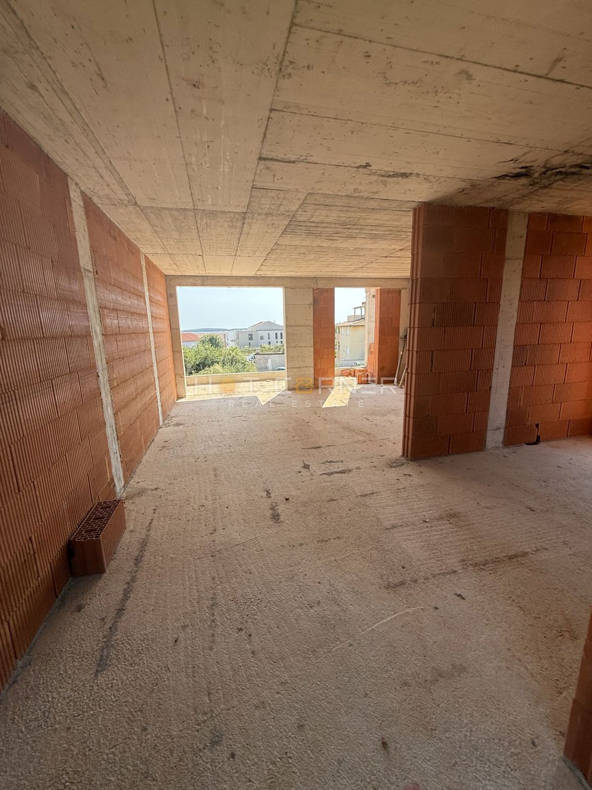 Medulin, posizione top, 300 m dalla spiaggia, appartamento al piano terra con 1 camera e piccolo giardino