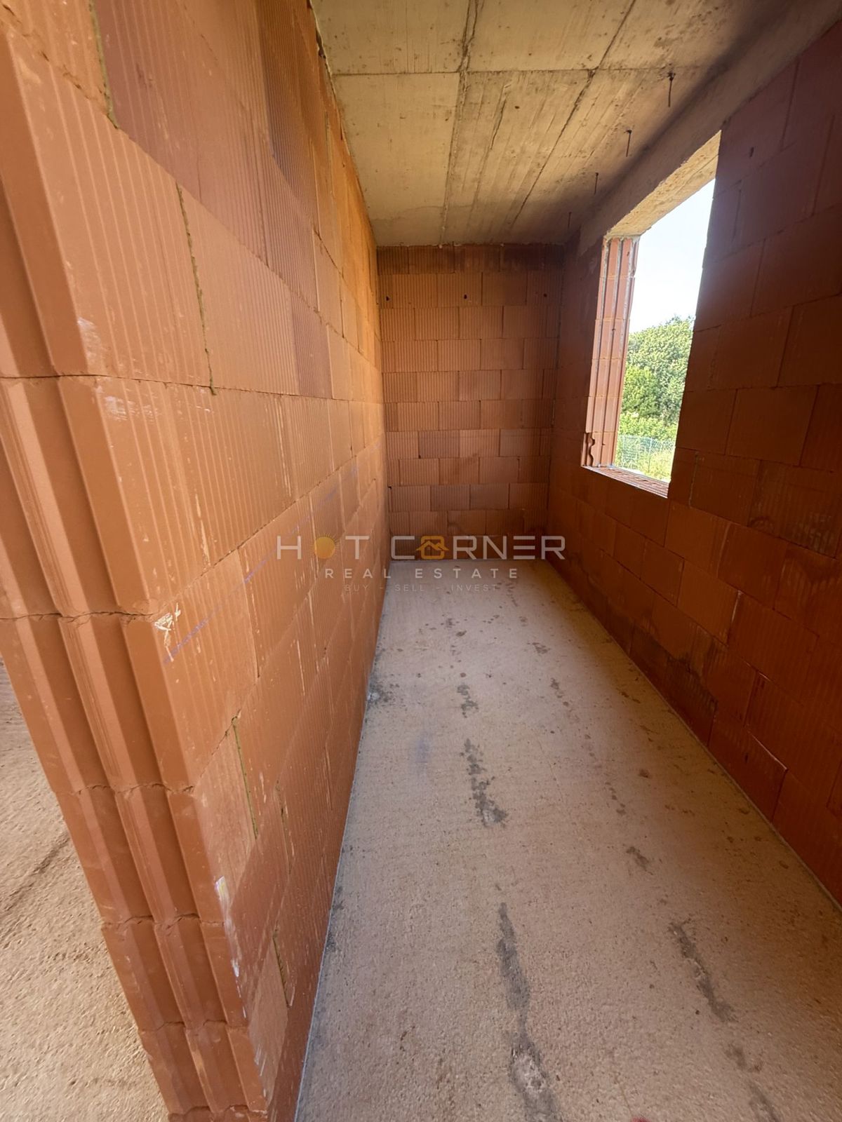 Medulin, posizione top, 300 m dalla spiaggia, appartamento al piano terra con 1 camera e piccolo giardino